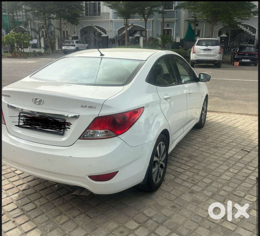 Premium Hyundai Fluidic Verna, Petrol, 2014, 85,000 Km For Sale