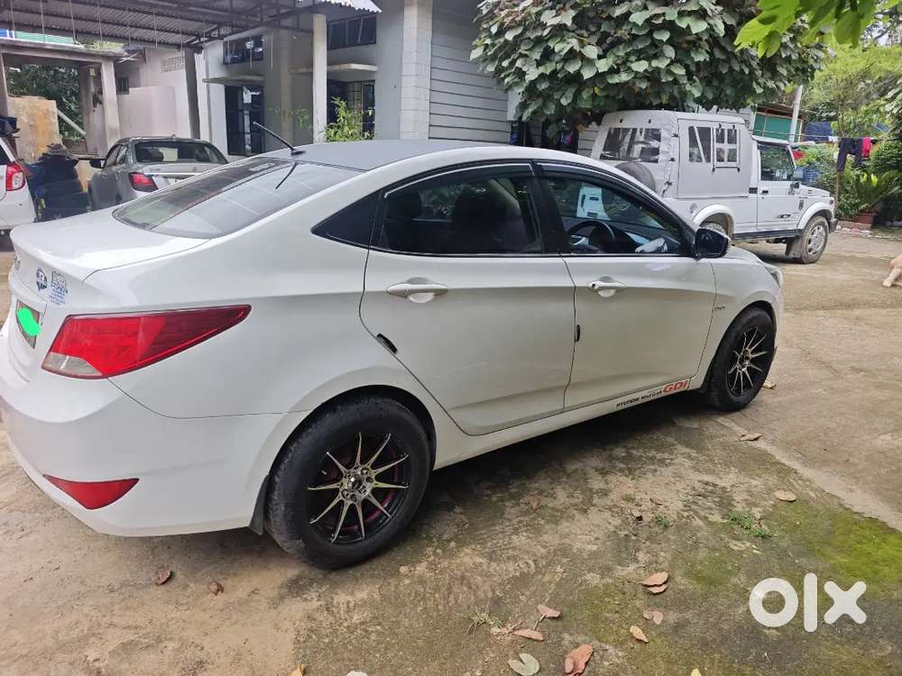Urgently Selling Hyundai Verna Vtvt 2017