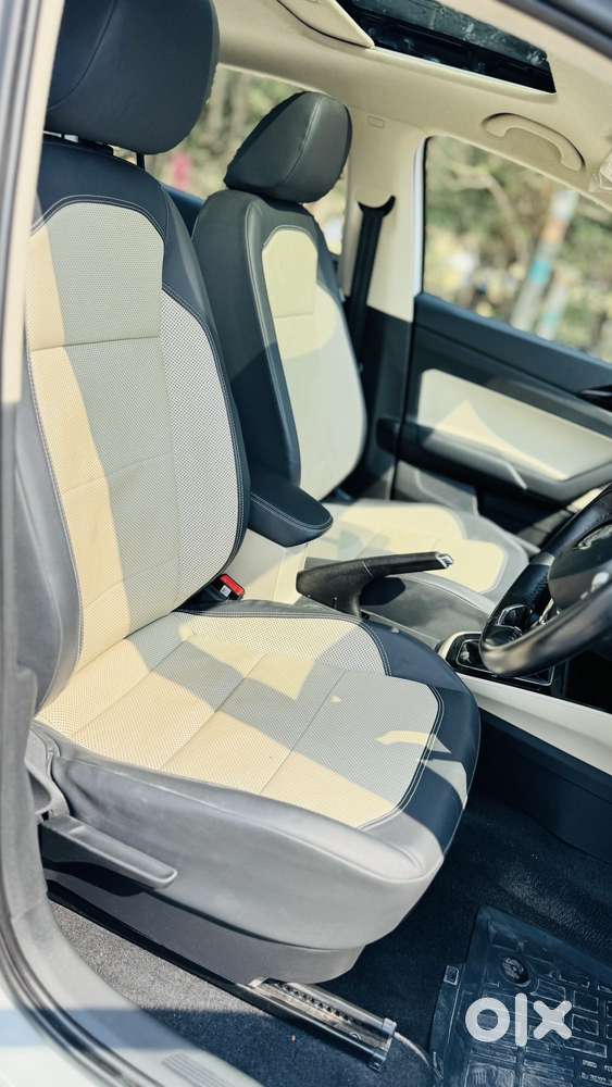 Skoda Slavia 1.0 Tsi Style At, 2023, Petrol