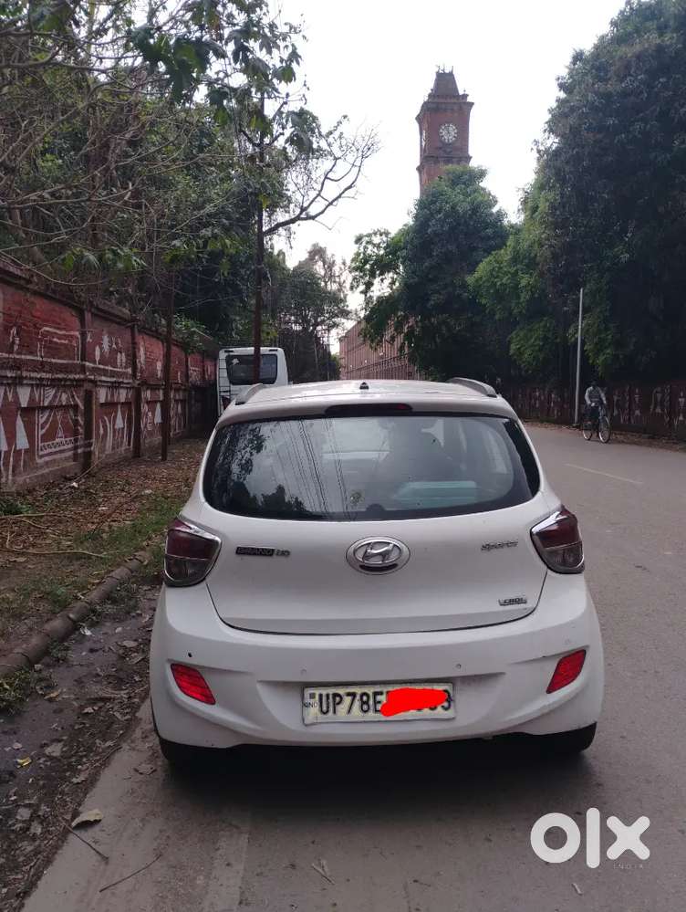 Hyundai Grand I10 2015 Diesel 80000 Km Driven