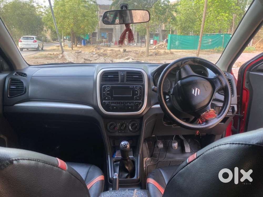 Loan Available Maruti Suzuki  Brezza 2017 Diesel 100000 Km Driven