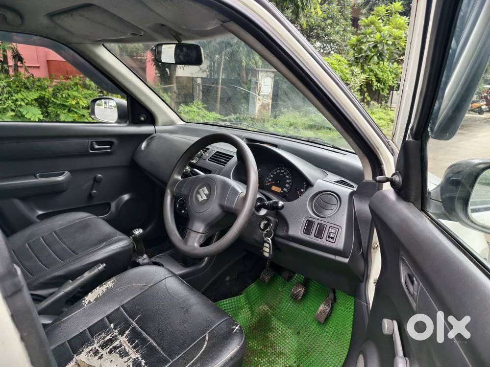 Maruti Suzuki Swift Dzire Lxi Option, 2011, Petrol