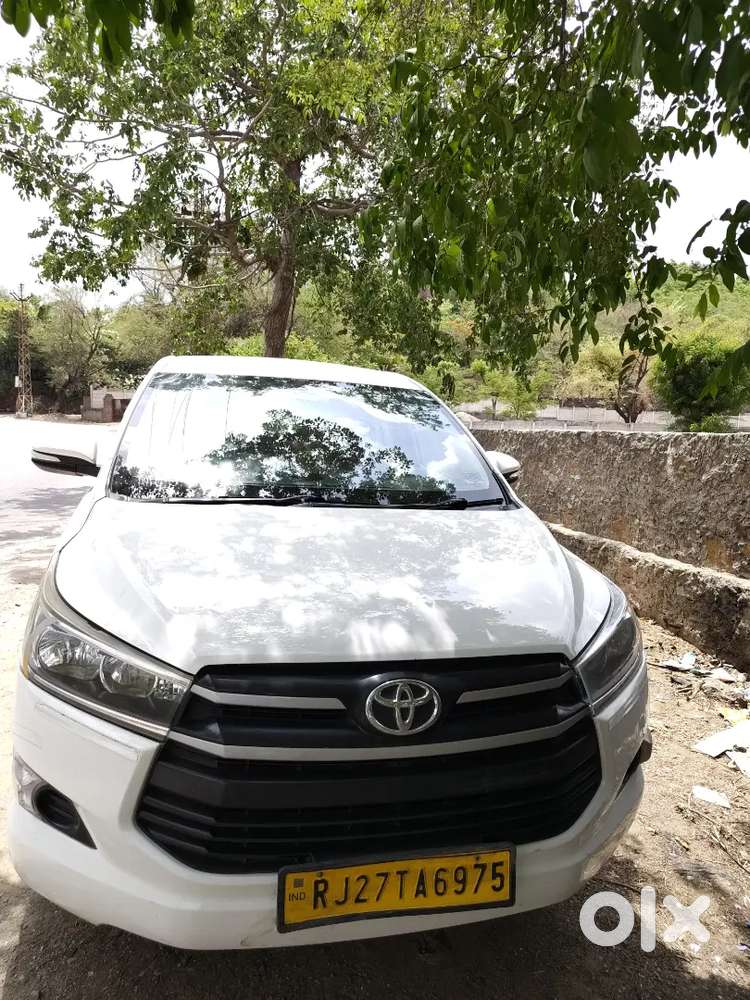 Toyota Innova Crysta 2017 Diesel 333000 Km Driven