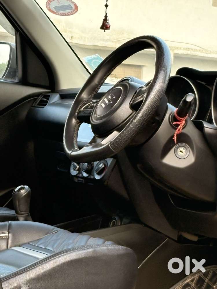 Maruti Suzuki Swift 1.2 Vxi Deca Limited Edition, 2022, Petrol