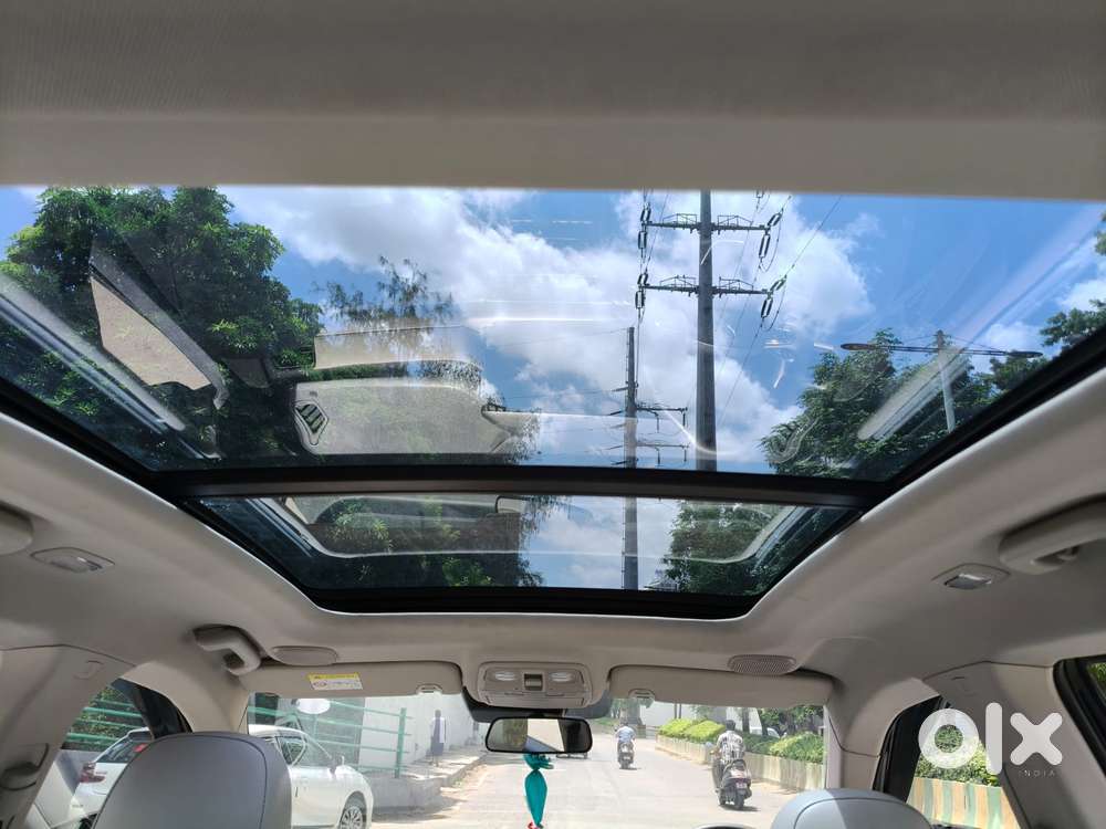 Mahindra Xuv700 2.2 Ax 7 Diesel At Luxury Pack Str, 2025, Diesel