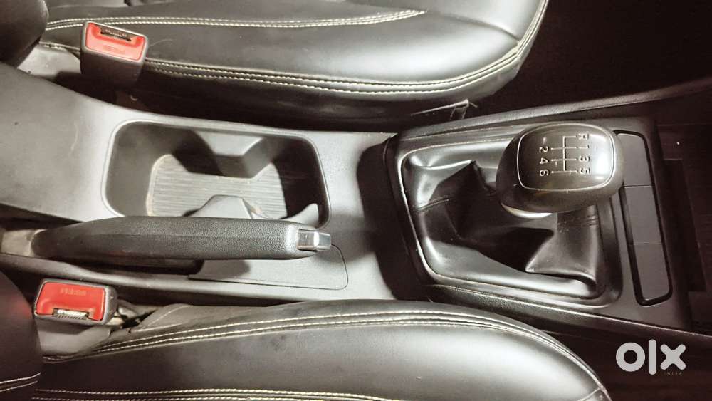 Hyundai Verna 1.5 Mpi Mt Sx (o), 2023, Petrol