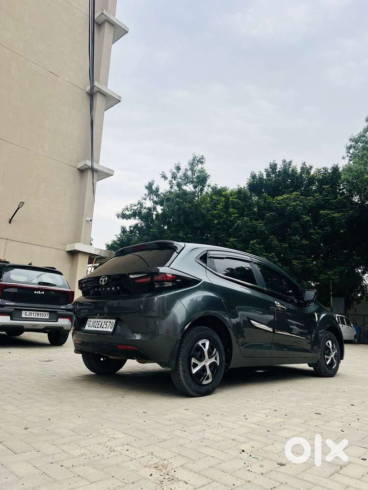 Tata Altroz 1.2 Xm, 2023, Petrol