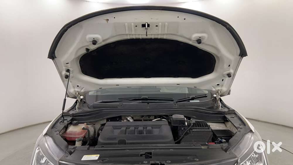 Mahindra Xuv700 2.2 Ax 7 Diesel At Luxury Pack Str, 2023, Diesel