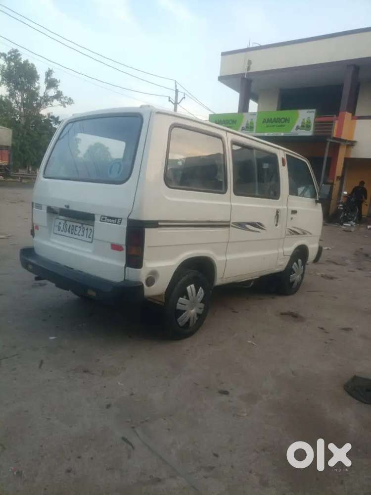Maruti Suzuki Omni 8 Str 2012