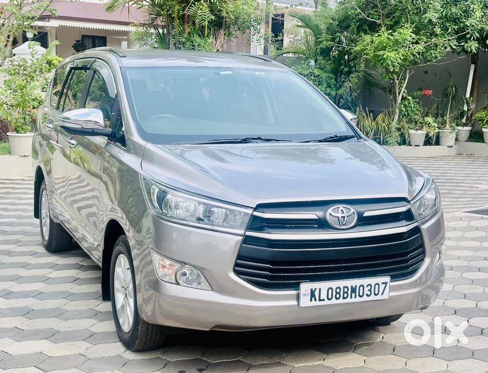 Toyota Innova Crysta 2017