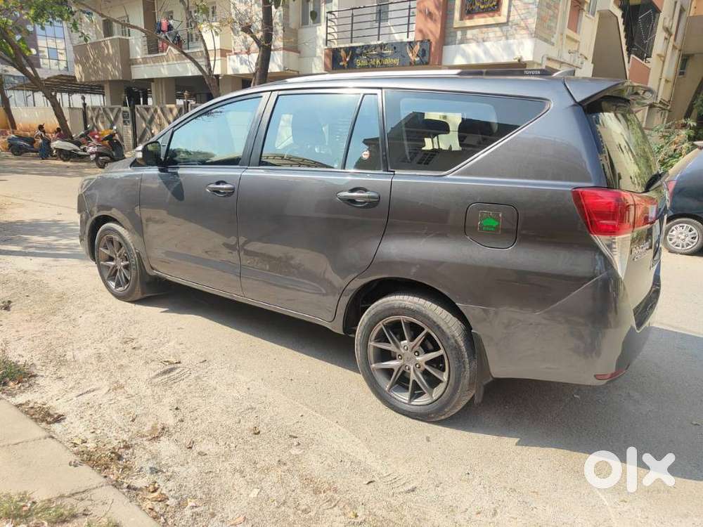 Toyota Innova Crysta 2.8 Gx At, 2016, Diesel
