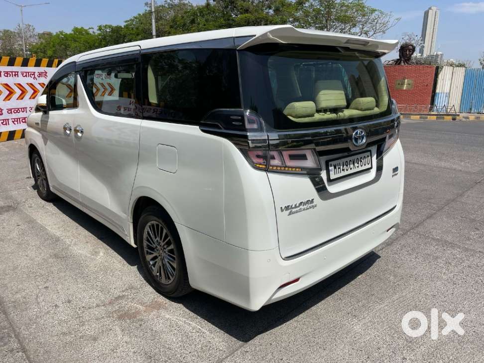 Toyota Vellfire Vip – Executive Lounge, 2023, Cng & Hybrids