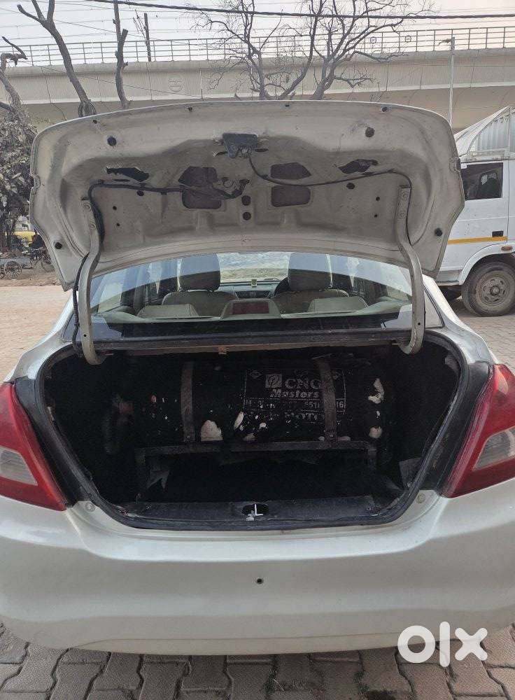 Maruti Suzuki Swift Dzire Lxi Option, 2015, Cng & Hybrids