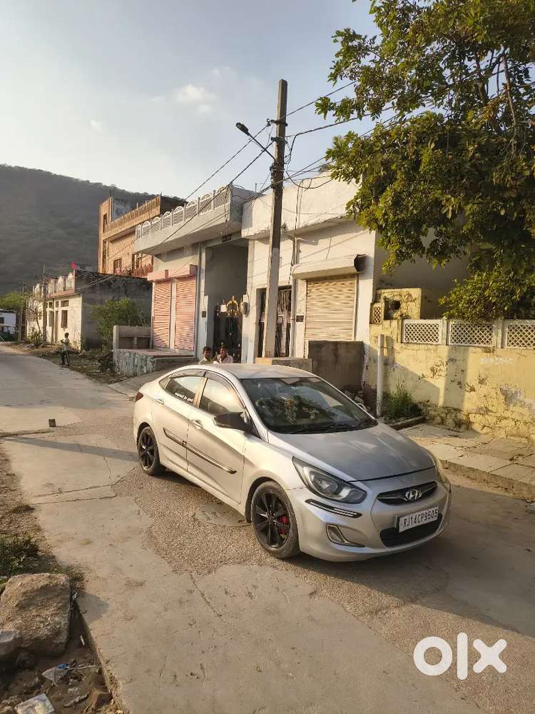Hyundai New Verna 2012