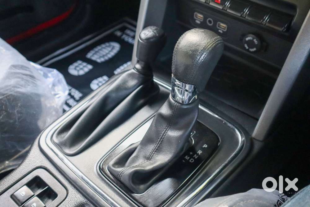 Mahindra Thar Lx Convertible Top Petrol At 4wd, 2021, Petrol