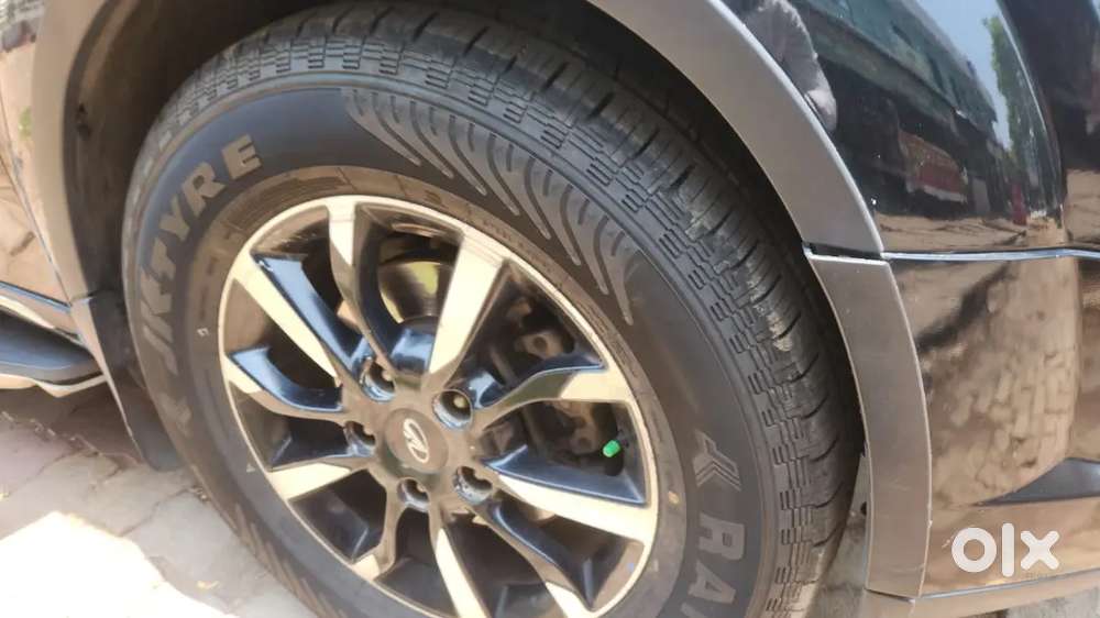Mahindra Xuv500 2018 Diesel 150000 Km Driven