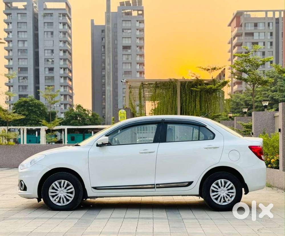 Maruti Suzuki Swift Dzire Vxi Optional, 2022, Petrol