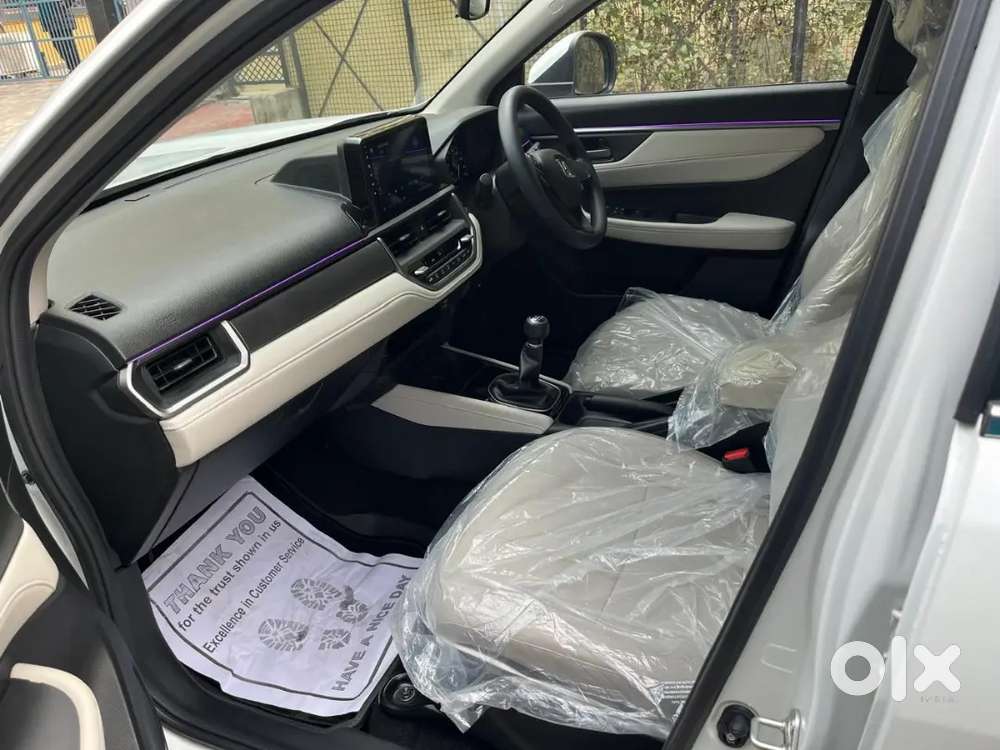 Honda Elevate V Manual 2025 Apex Edition Petrol 4100 Km Driven