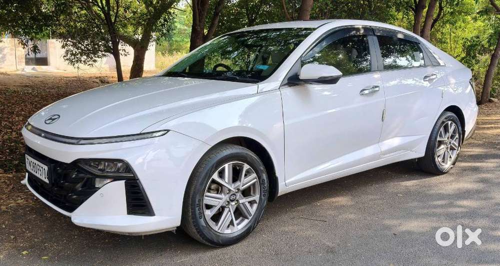 Hyundai Verna, 2023, Petrol