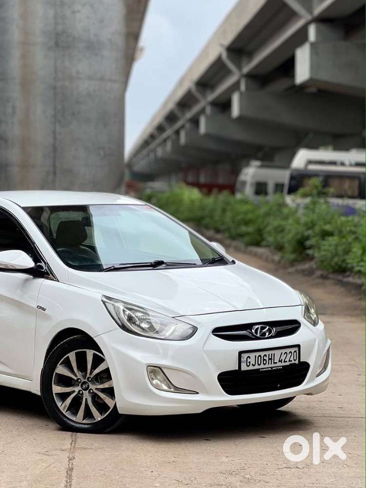 Hyundai Verna Crdi Vgt Sx 1.5, 2014, Diesel