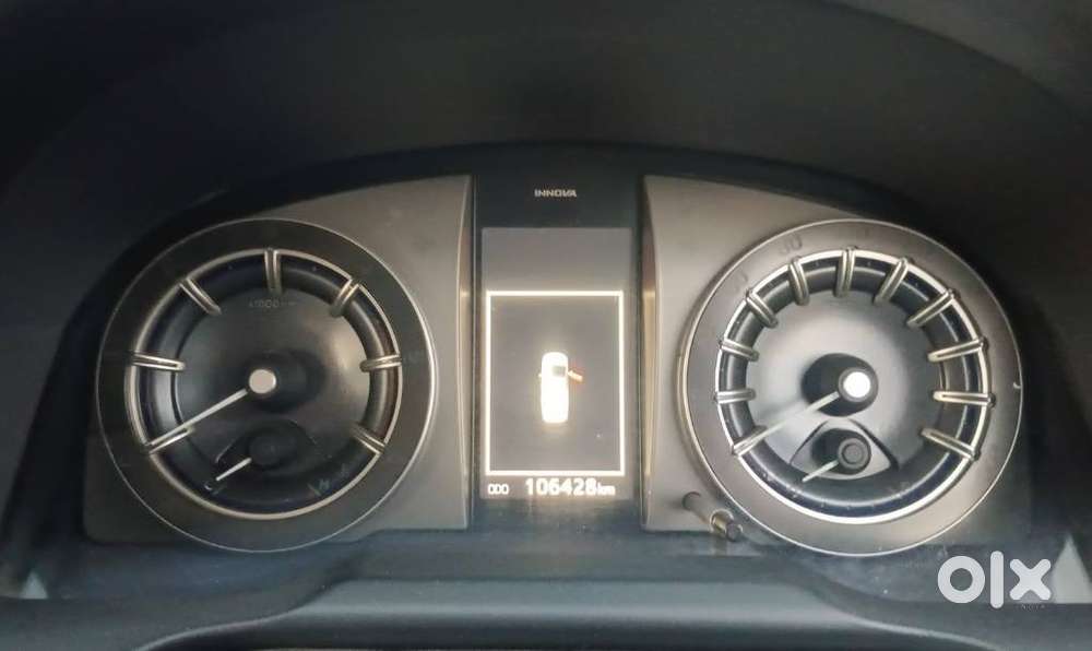Toyota Innova Crysta 2.8z Automatic, 2016, Diesel