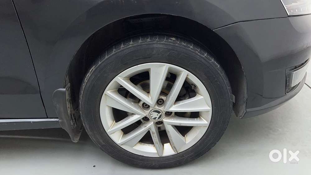 Skoda Rapid 1.6 Mpi At Style, 2018, Petrol