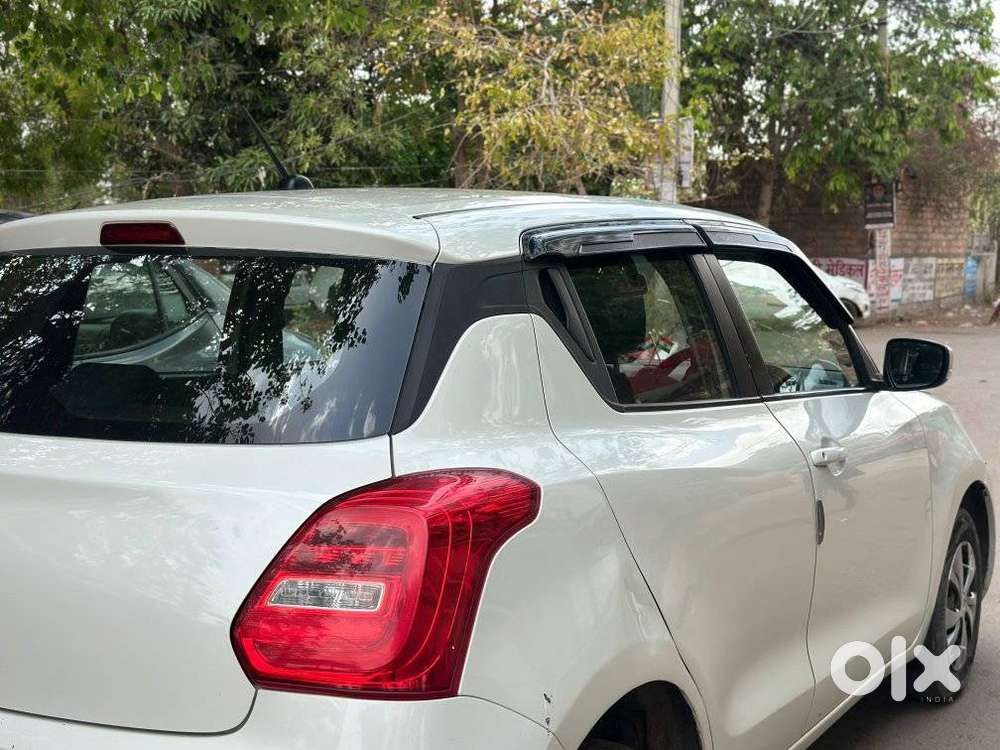 Maruti Suzuki Swift Vxi Abs Bsiv, 2022, Petrol
