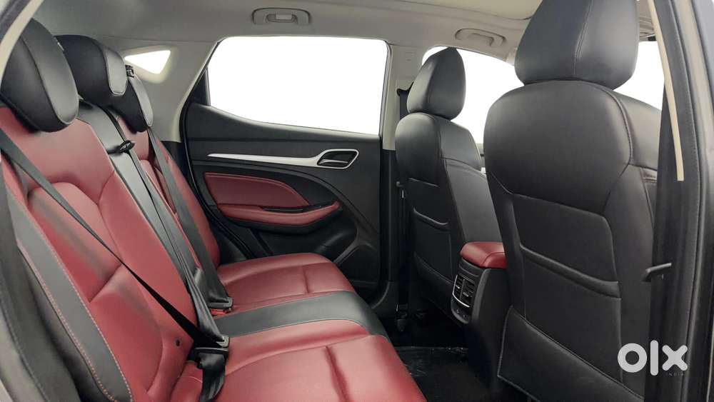 Mg Astor 1.5 Savvy Cvt S Red, 2023, Petrol