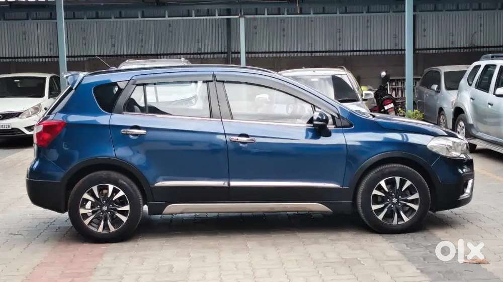 1)bank Officers Using Officially Trip Vycle.
2) Single Hand Used Car.