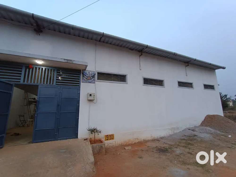 2400 sqft godown with 1 bhk inside