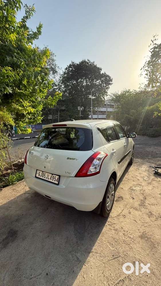 Swift Maruti Suzuki Vxi Cng