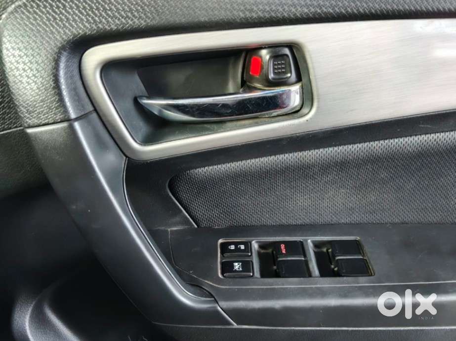 Maruti Suzuki Vitara Brezza Zdi, 2017, Petrol