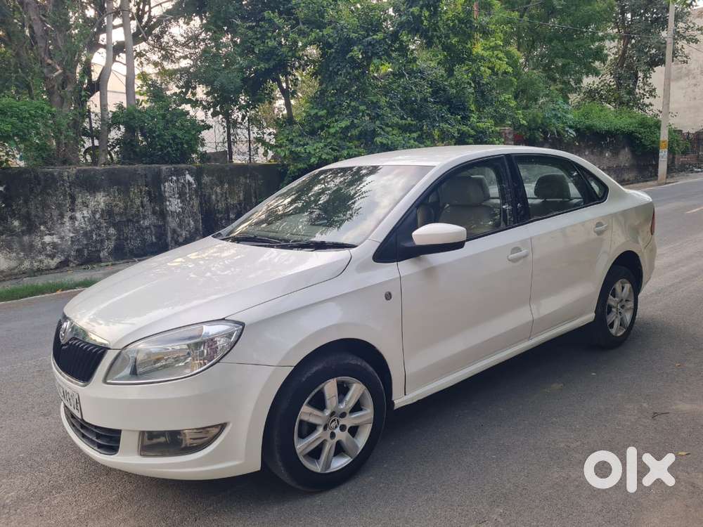 Skoda Rapid 1.5 Tdi Ambition Plus, 2014, Diesel