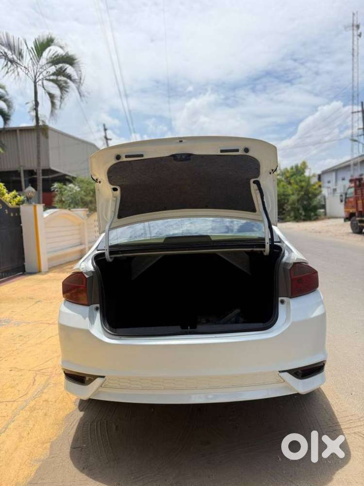 Honda City I-vtec V, 2017, Petrol