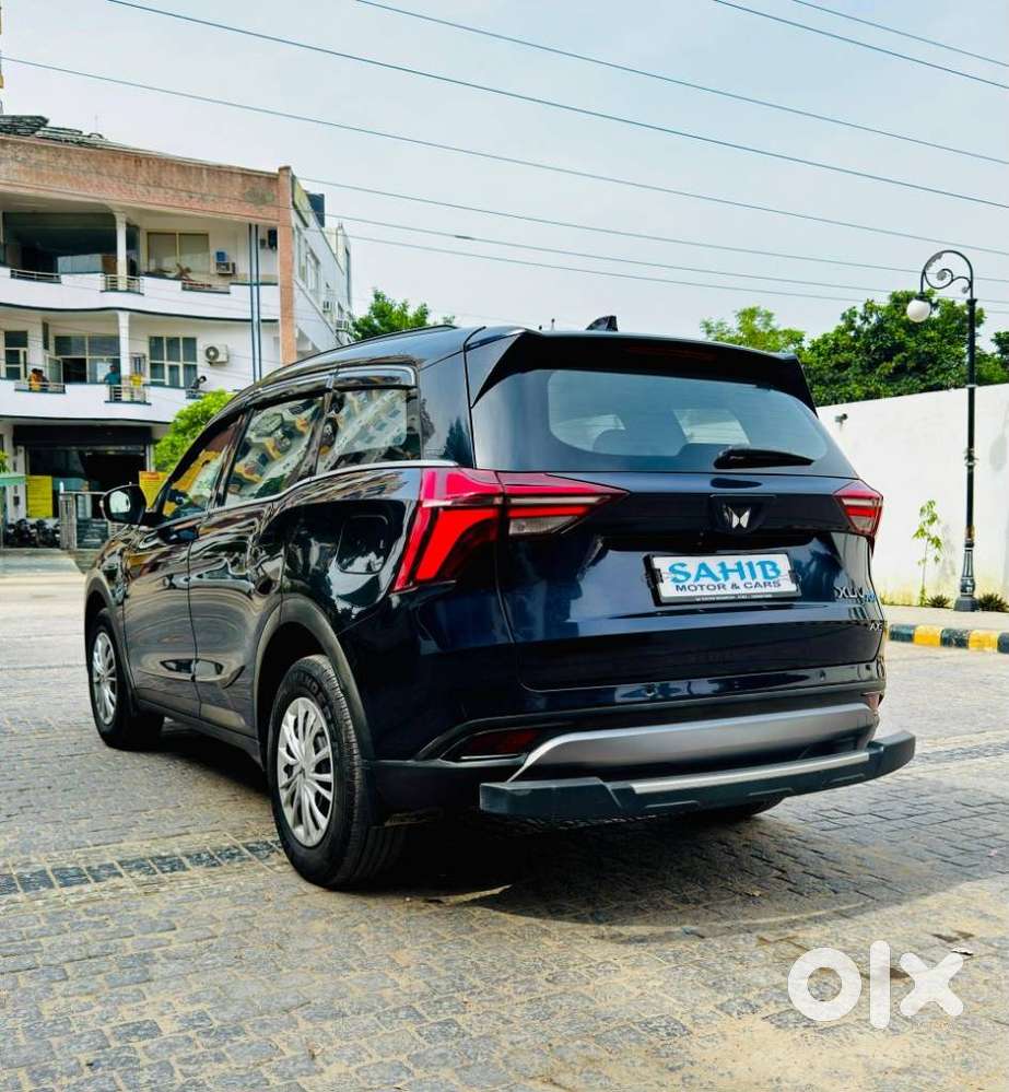 Mahindra Xuv700 Ax 3 Diesel Mt 5 Str (e), 2024, Diesel