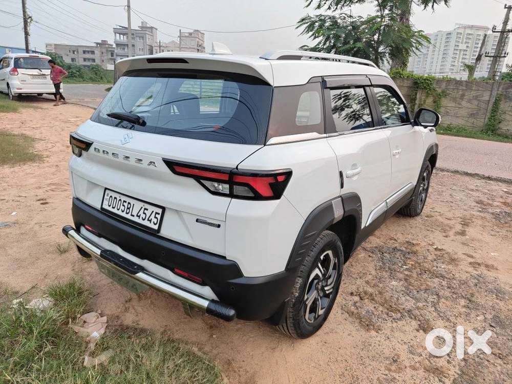 Maruti Suzuki Brezza Zxi Plus Smart Hybrid, 2023, Petrol