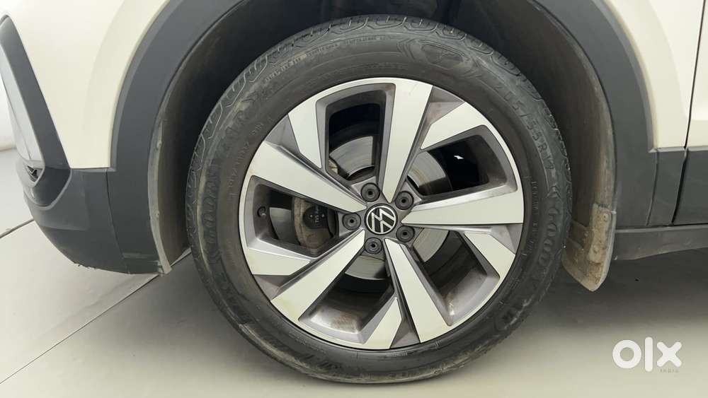 Volkswagen Taigun Topline 1.0 Tsi At (electric Seats), 2022, Petrol