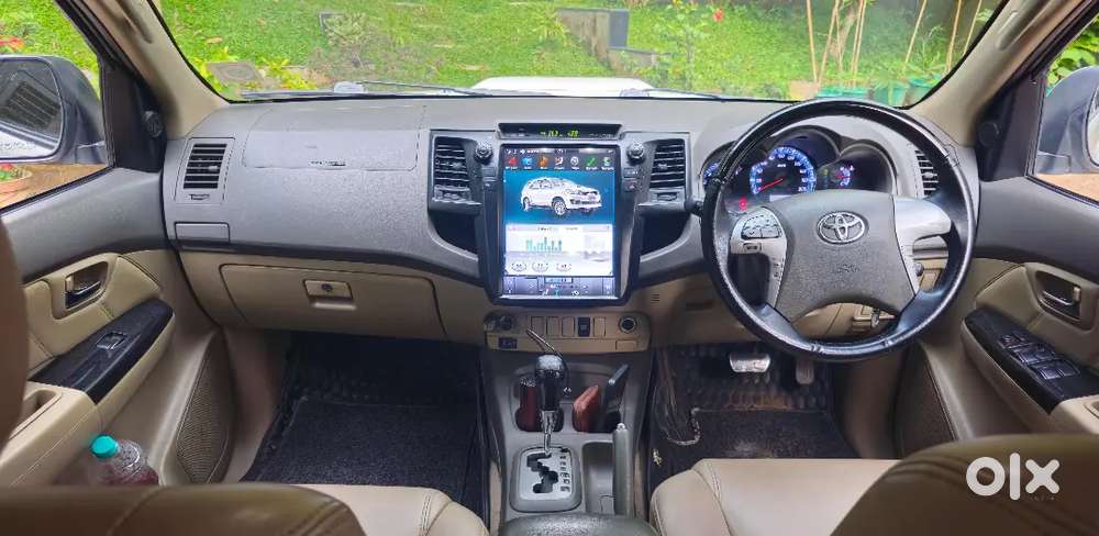 Toyota Fortuner 4x2 Automatic 2013 Diesel Well Maintained