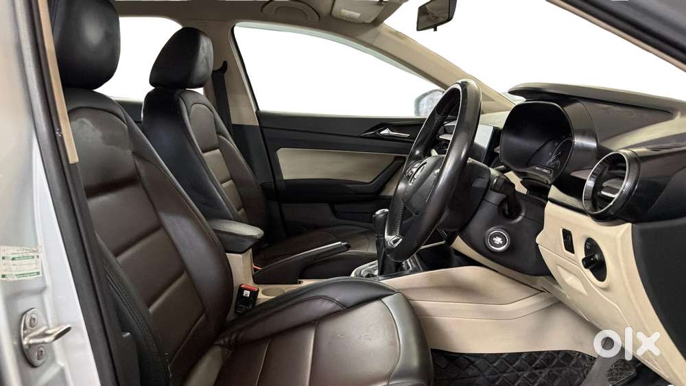 Skoda Slavia 1.0 Ambition Tsi, 2022, Petrol