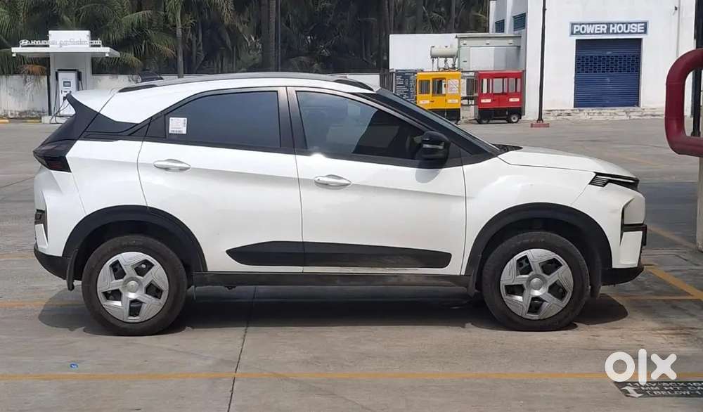 Tata Nexon Pure Plus 2025