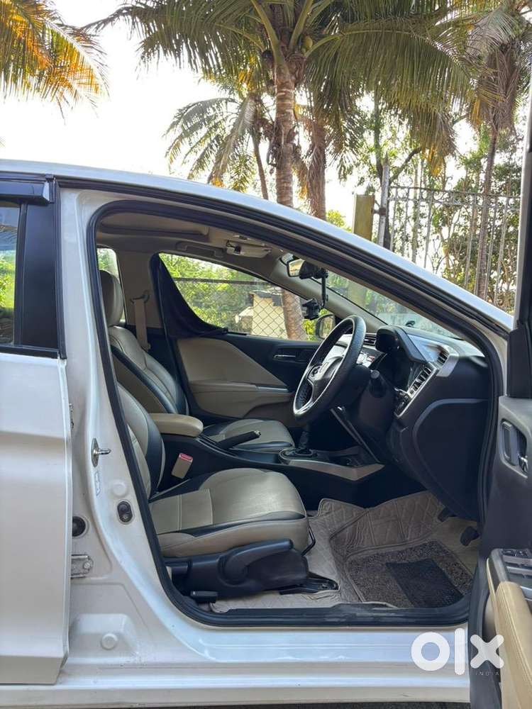 Honda City Vx Mt 2016  53k Km  Second Top Model  White