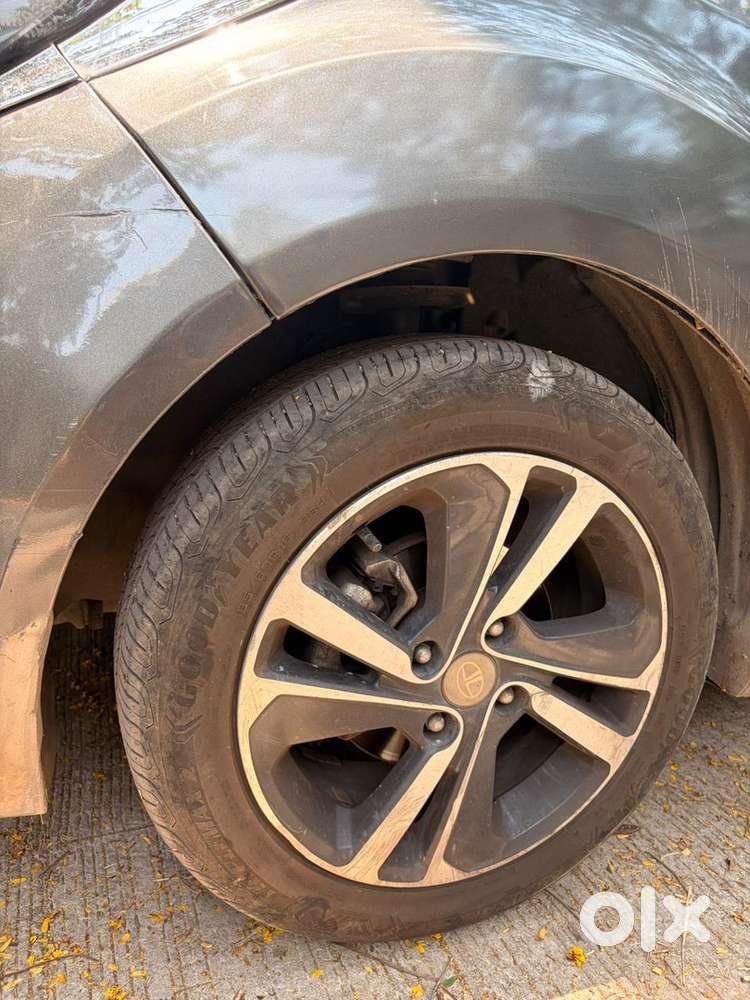 2023 Tata Altroz Petrol Automatic Xe, Great Condition