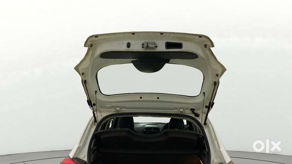 Tata Tiago 1.2 Revotron Xz, 2017, Petrol