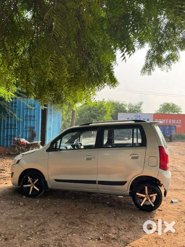 Maruti Suzuki Wagon R 2012-2013 Company Green Cng