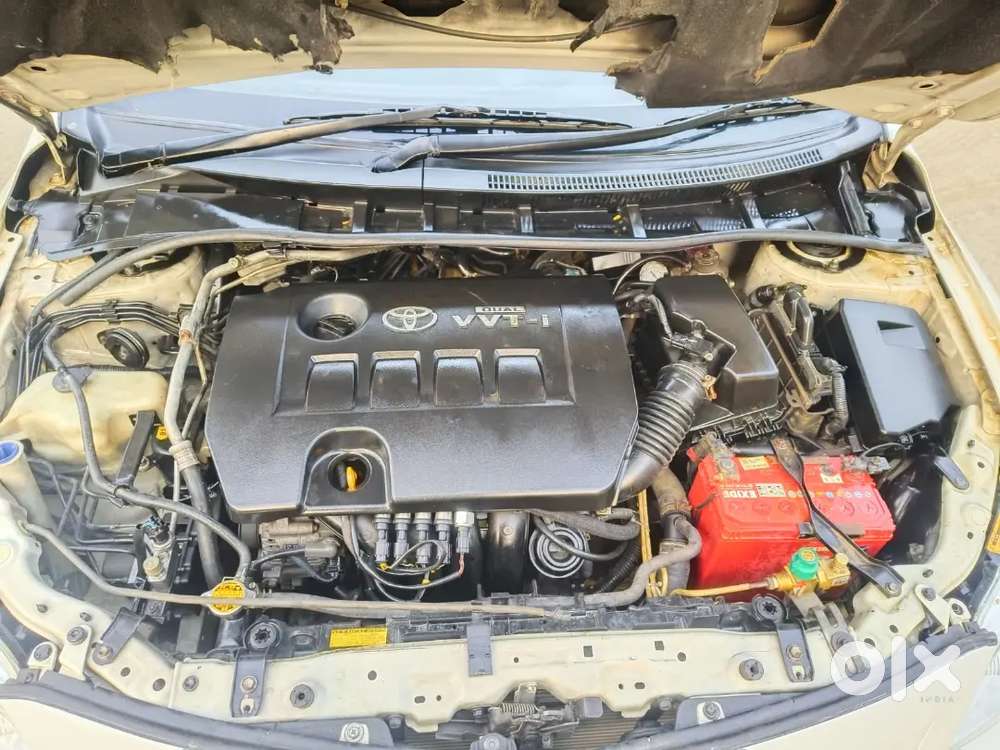 Toyota Corolla Altis 2013