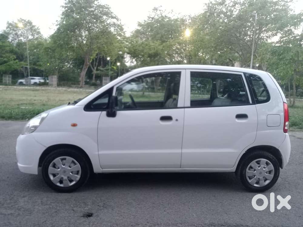 Maruti Suzuki Estilo Lxi Bs-iv, 2012, Petrol