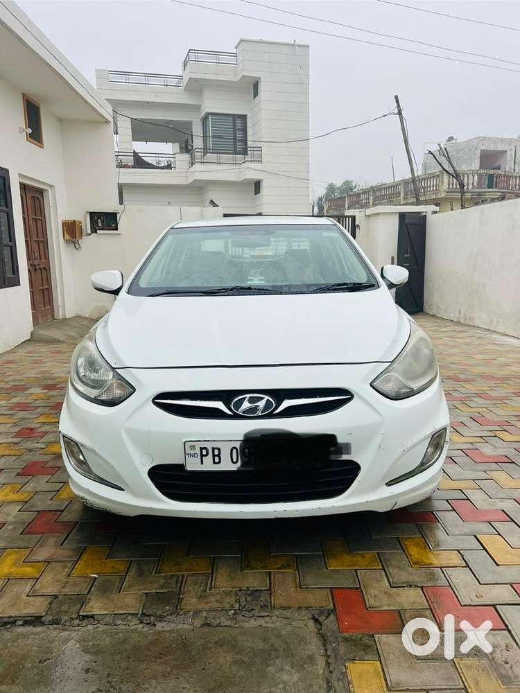 Hyundai Verna 2012 Diesel 150000 Km Driven