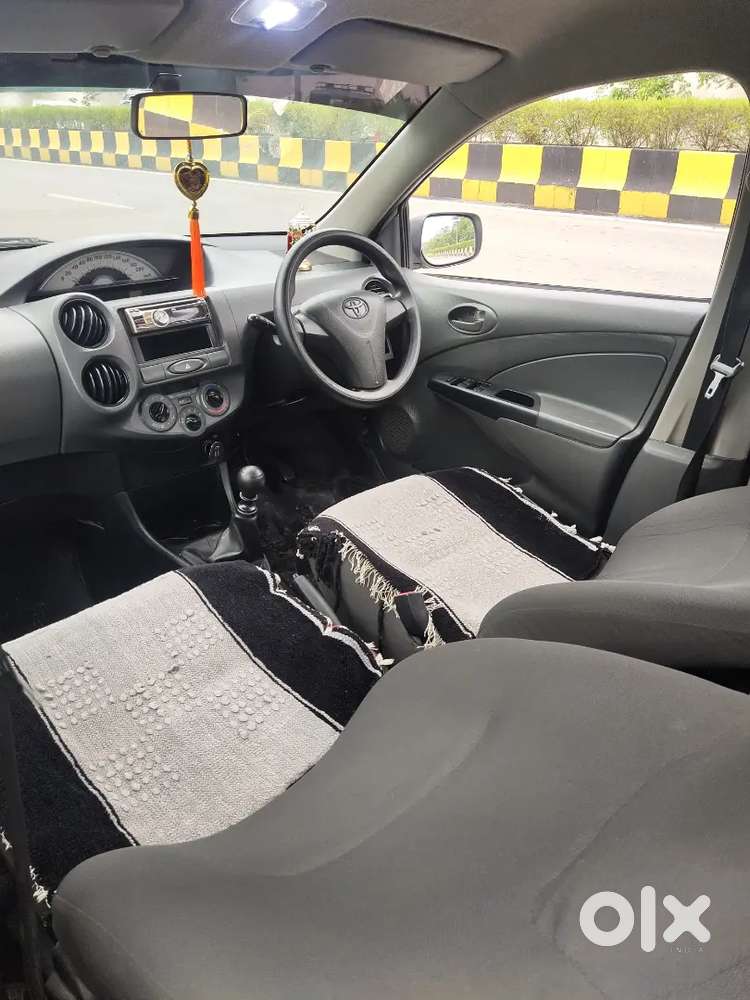 Toyota Etios Liva 2013
