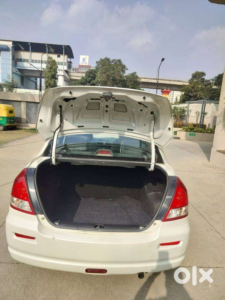 Maruti Suzuki Swift Dzire 1.2 Vxi Bsiv, 2010, Petrol