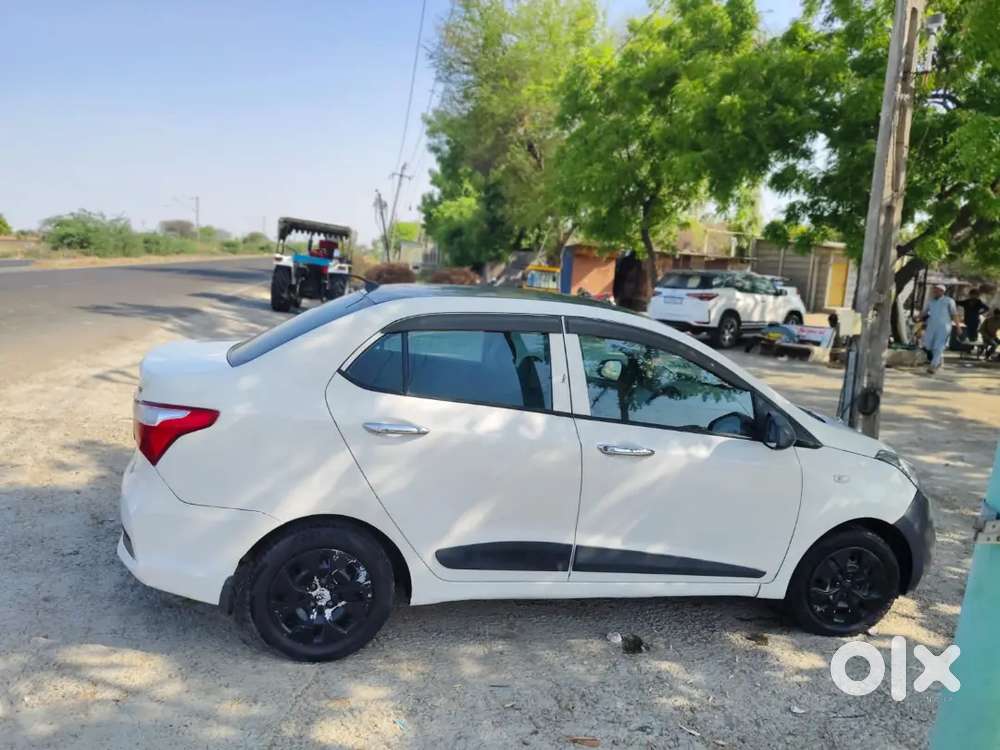 Hyundai Xcent 2018 Car Manual